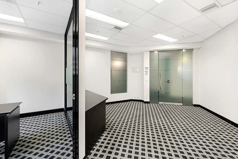 128/1 Queens Road Melbourne VIC 3004 - Image 3