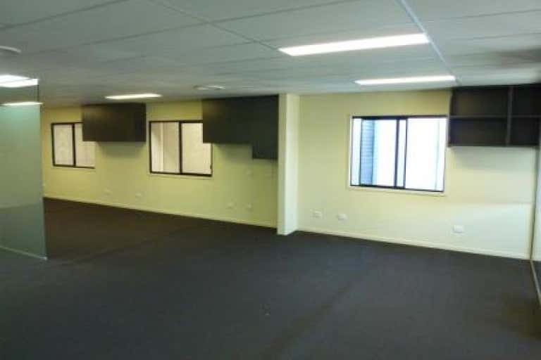 Unit 2a / 35 Millenium Place Tingalpa QLD 4173 - Image 3