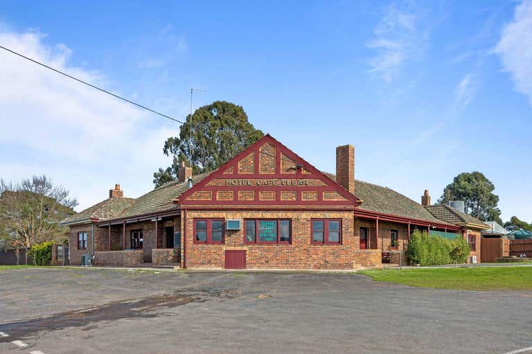 Cape Clear Hotel, 1470 Scarsdale-Pitfield Road Cape Clear VIC 3351 - Image 1