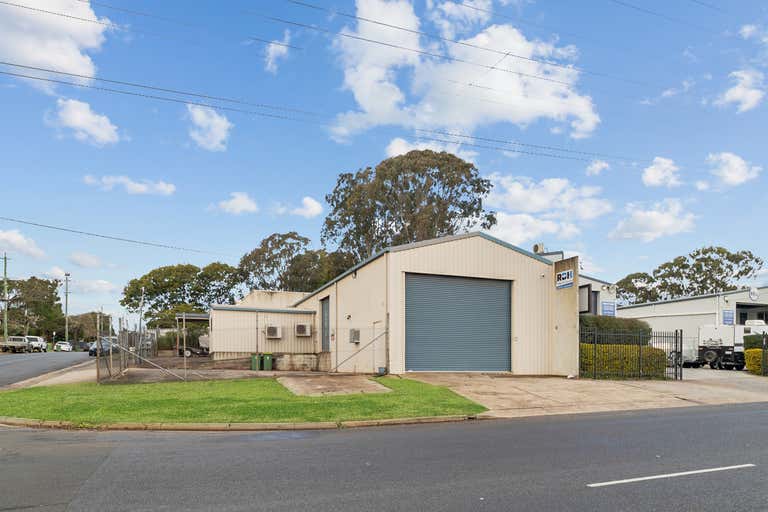 196 Stephen Street Harristown QLD 4350 - Image 1