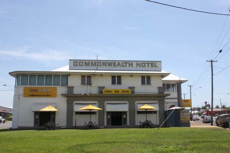 Commonwealth Hotel & Liquorland, 135 Edith Street Innisfail QLD 4860 - Image 4