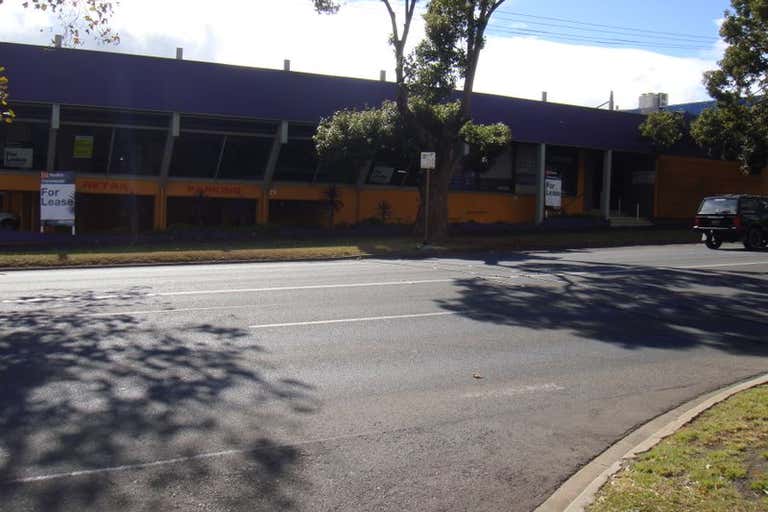 215 James Street South Toowoomba QLD 4350 - Image 2