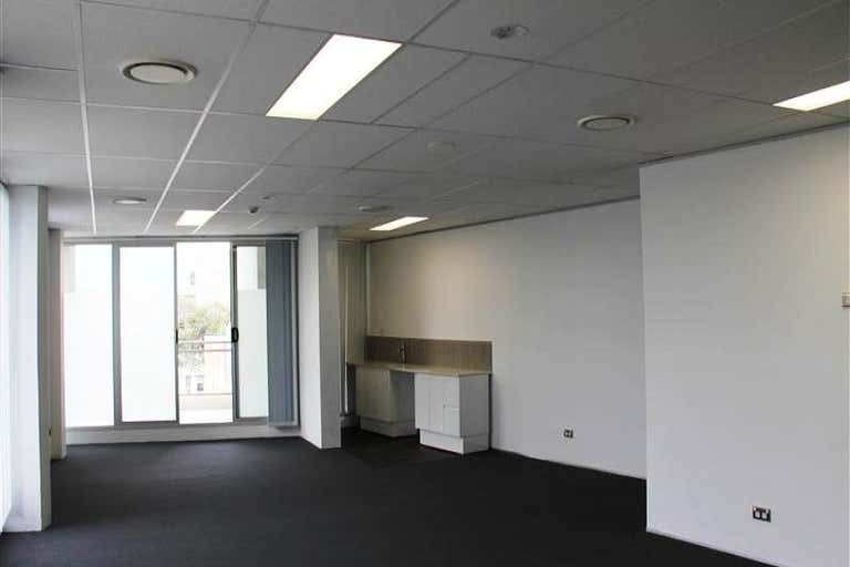 Level 4 4D, 4 Belgrave Street Kogarah NSW 2217 - Image 2