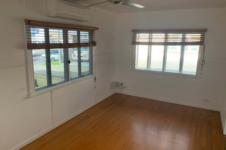 9 Doyle Street Bungalow QLD 4870 - Image 2