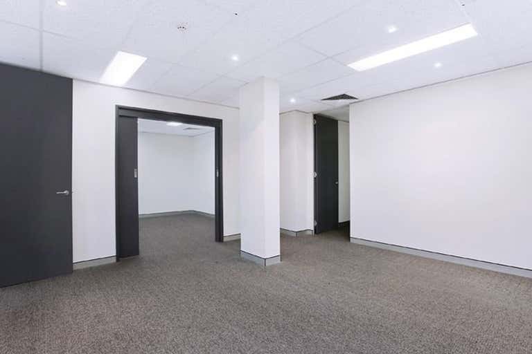 Level 3 Suite 305, 10-12 Clarke Street Crows Nest NSW 2065 - Image 4