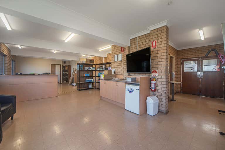 16 Concorde Way Bomaderry NSW 2541 - Image 4