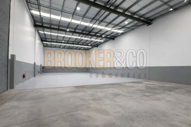 6/6 Exchange Parade Smeaton Grange NSW 2567 - Image 4