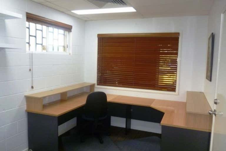 1/69 Secam Street Mansfield QLD 4122 - Image 4