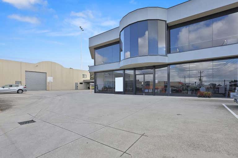 Ground floor showroom, 3 Sharon Court North Geelong VIC 3215 - Image 2