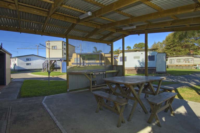 Anglers Rest Riverside Van Park, 121 Greenwell Point Road Greenwell Point NSW 2540 - Image 2