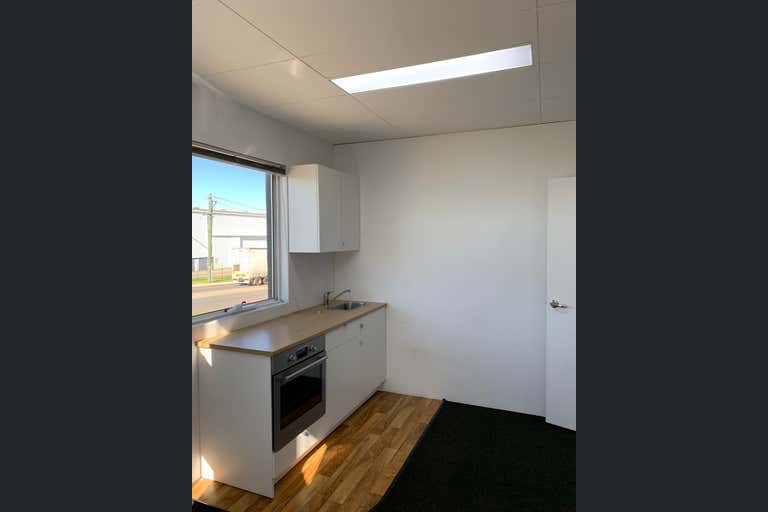 Suite 4, 75 Kurnall Road, Welshpool, WA 6106 Office For Lease