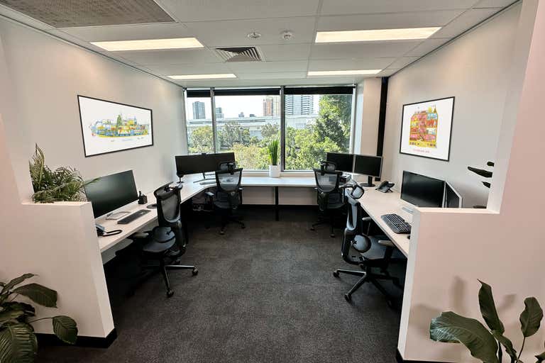 Crest Corporate Centre, Suite 1, 2 Miami Key Broadbeach Waters QLD 4218 - Image 4