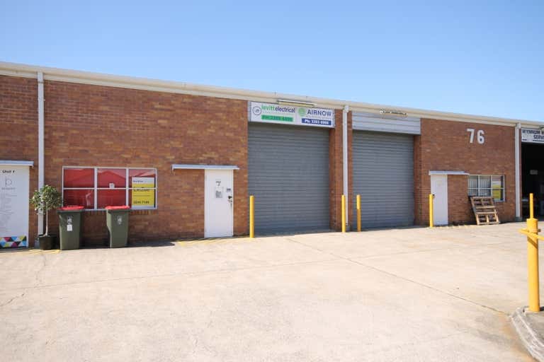 Unit 2, 76 Andrew Street Wynnum QLD 4178 - Image 1