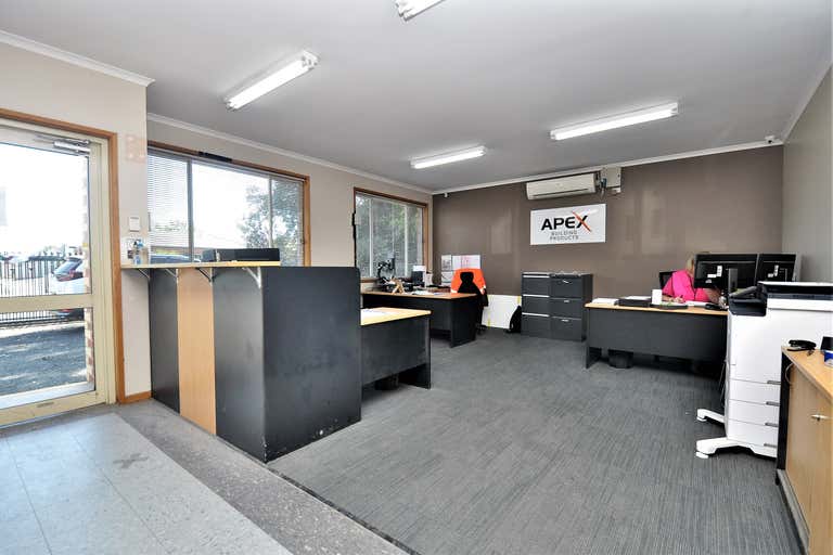 35-39 Howard Street Epsom VIC 3551 - Image 2