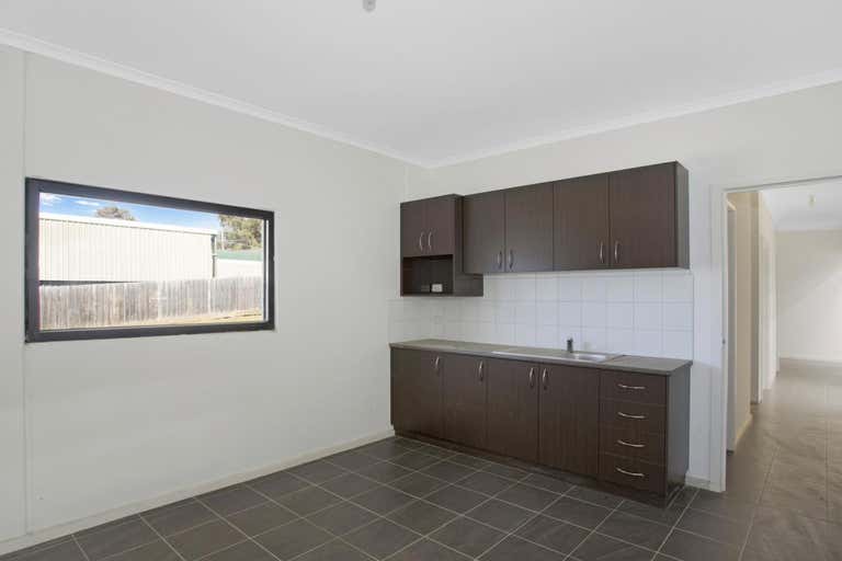 5 Clancys Road Mount Evelyn VIC 3796 - Image 4