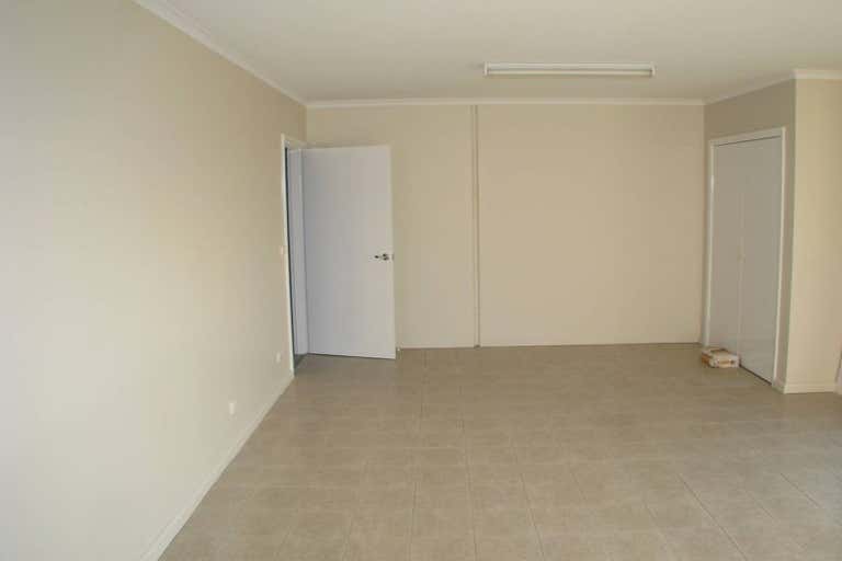 Unit 1 - 4 Southern Cross Drive Armidale NSW 2350 - Image 3