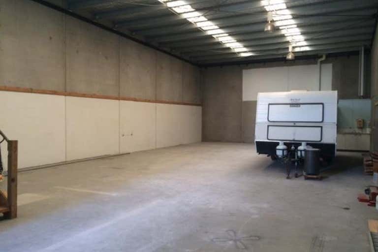 Unit 2, 19 Cumberland Drive Seaford VIC 3198 - Image 2