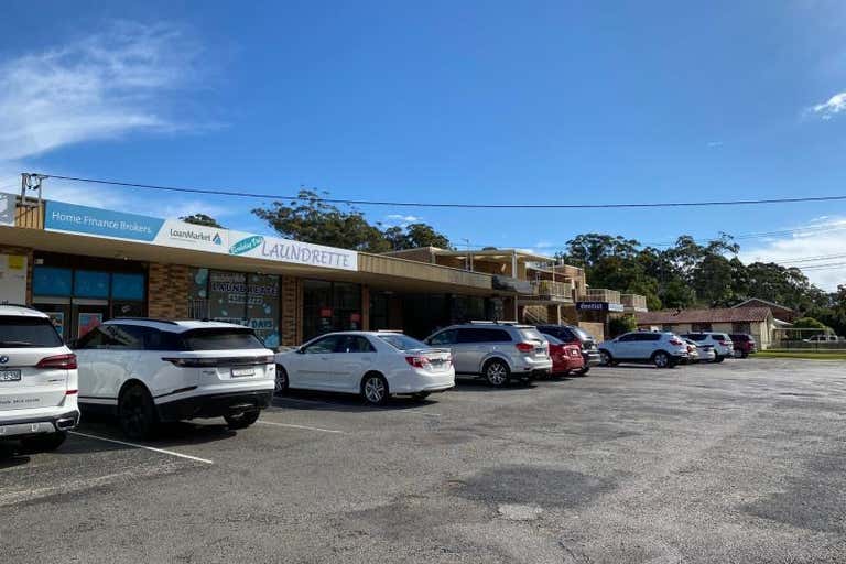 Shop 2, 152 Lakedge Avenue Berkeley Vale NSW 2261 - Image 1