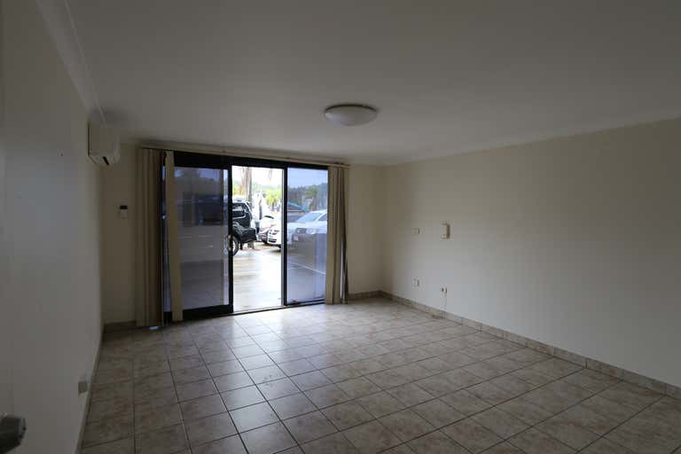 4/29 Taree St Burleigh Heads QLD 4220 - Image 4