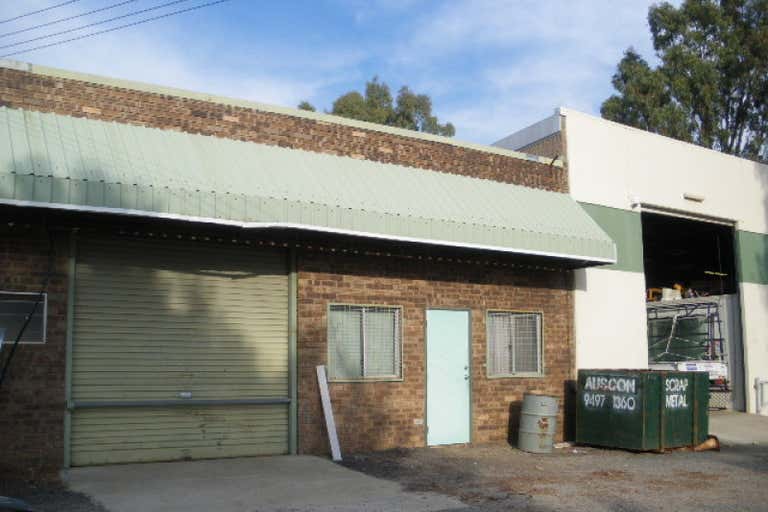 Unit 2, 15 Keates Road Armadale WA 6112 - Image 1