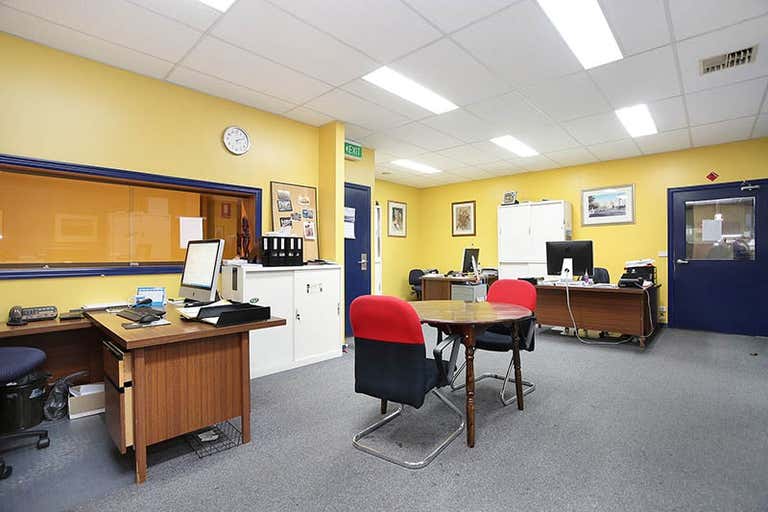 108 Pier street Altona VIC 3018 - Image 3