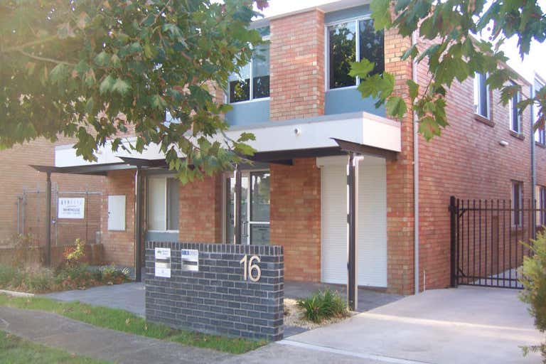 Level 1, 16 Heddon Road Hamilton NSW 2303 - Image 1