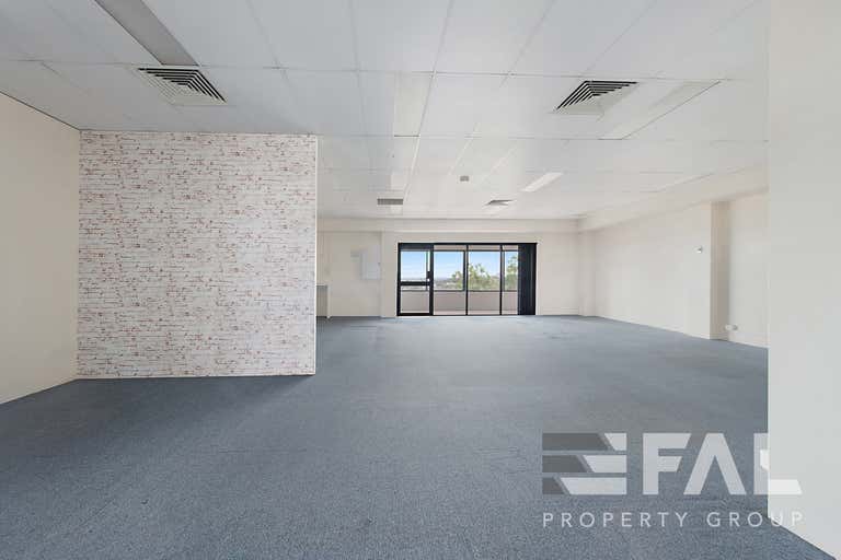 Bardon Central, Suite  10, 60 Macgregor Terrace Bardon QLD 4065 - Image 1