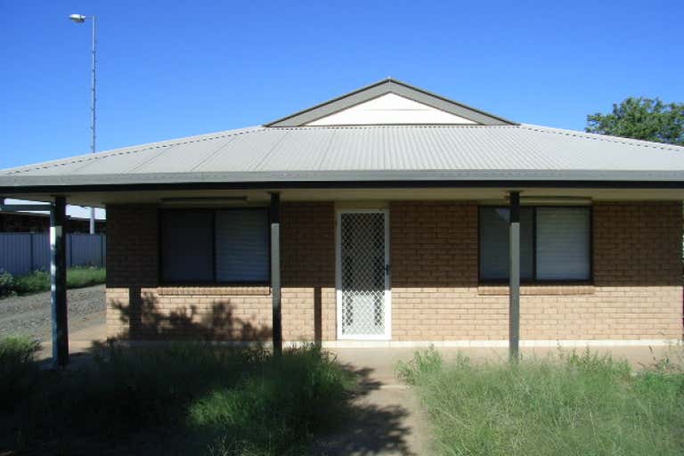2 Welcome St Parkes NSW 2870 - Image 1