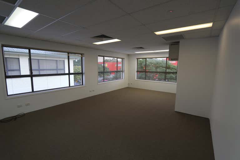 7B/5 Executive Drive Burleigh Heads QLD 4220 - Image 4