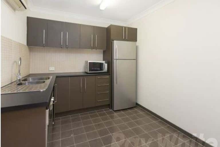 4b/249 Coronation Drive Milton QLD 4064 - Image 4