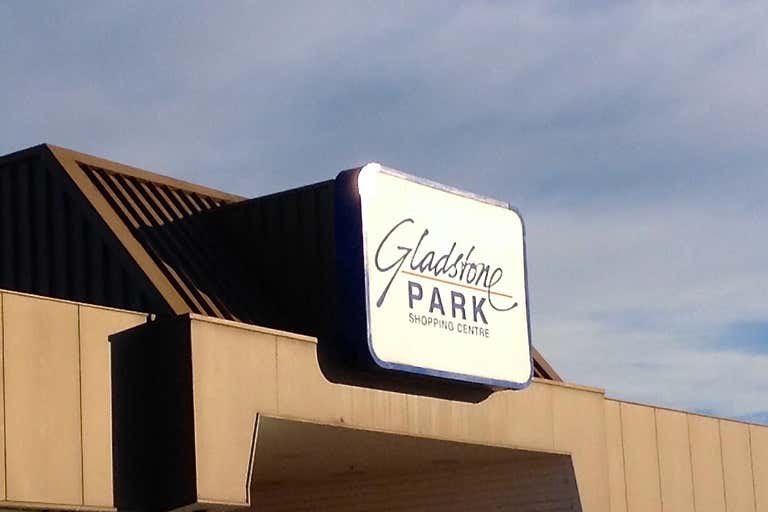 Gladstone Park Shopping Centre, Shop 124, 8-34 Gladstone Park Drive Gladstone Park VIC 3043 - Image 2