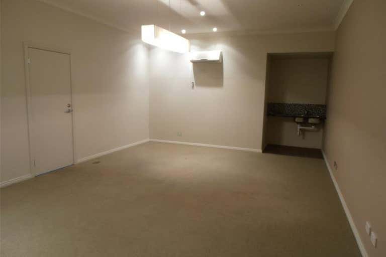 24  Nathan  Drive Campbellfield VIC 3061 - Image 4