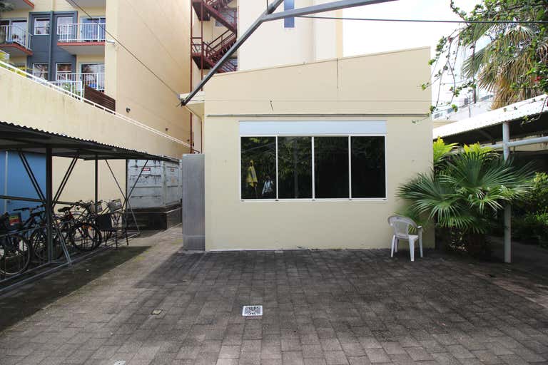 2/67 Lake Street Cairns City QLD 4870 - Image 4