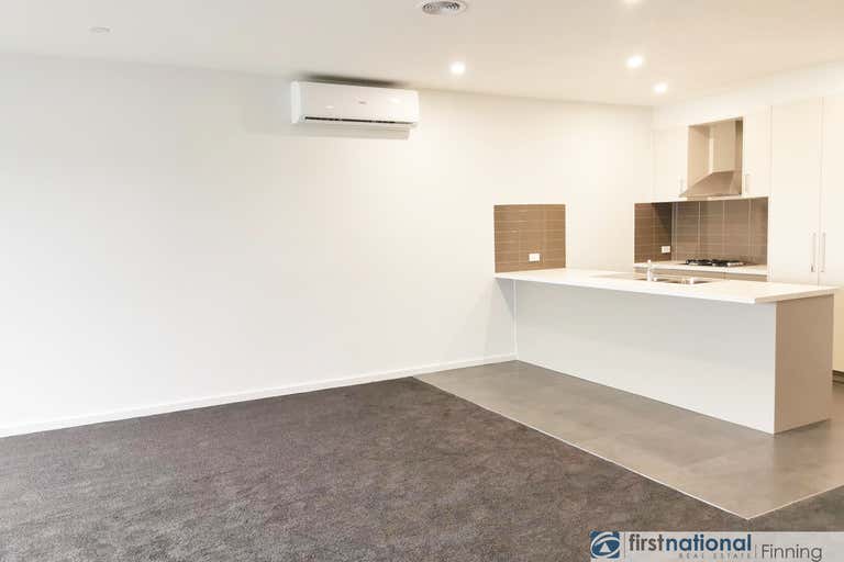 3 Push Pea Way Cranbourne West VIC 3977 - Image 2