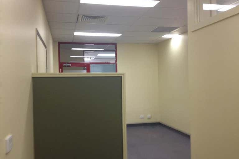 12/1 Newspaper Place Maroochydore QLD 4558 - Image 4