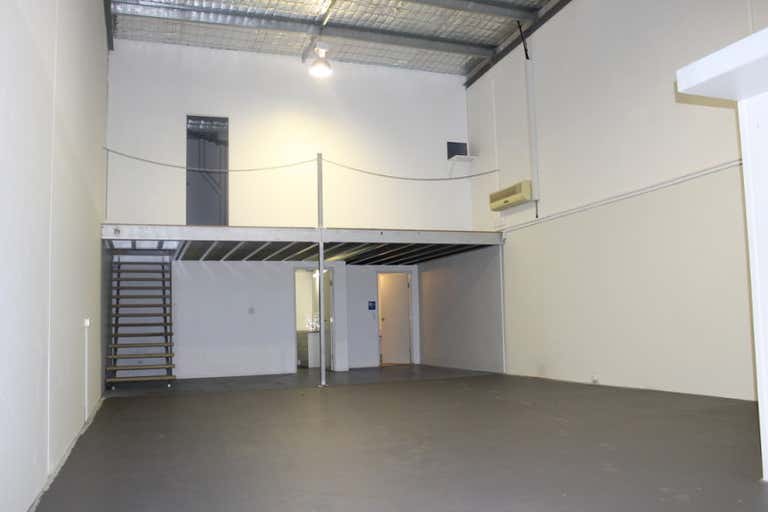 7/511 Olsen Ave Southport QLD 4215 - Image 2