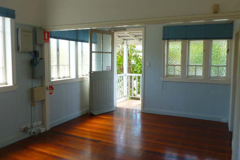 First floor, 16 Scott Street Parramatta Park QLD 4870 - Image 2