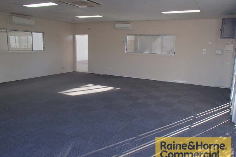 13/27 Selhurst Street Coopers Plains QLD 4108 - Image 3