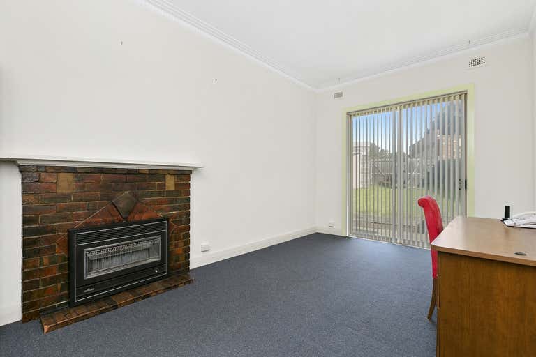 61a Main Street Mornington VIC 3931 - Image 4