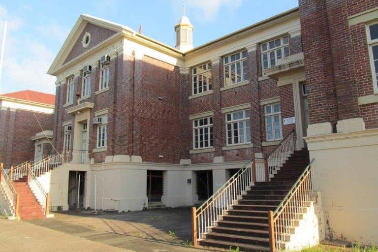 Historical Former School Building, 29 Ingham Road West End QLD 4810 - Image 3