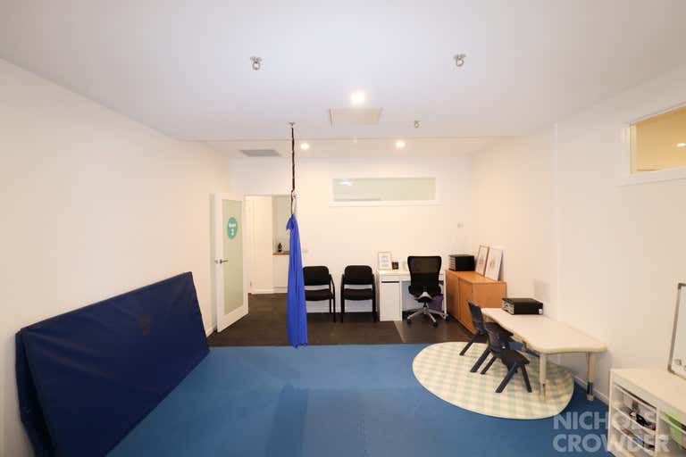 6/22 Watt Road Mornington VIC 3931 - Image 4