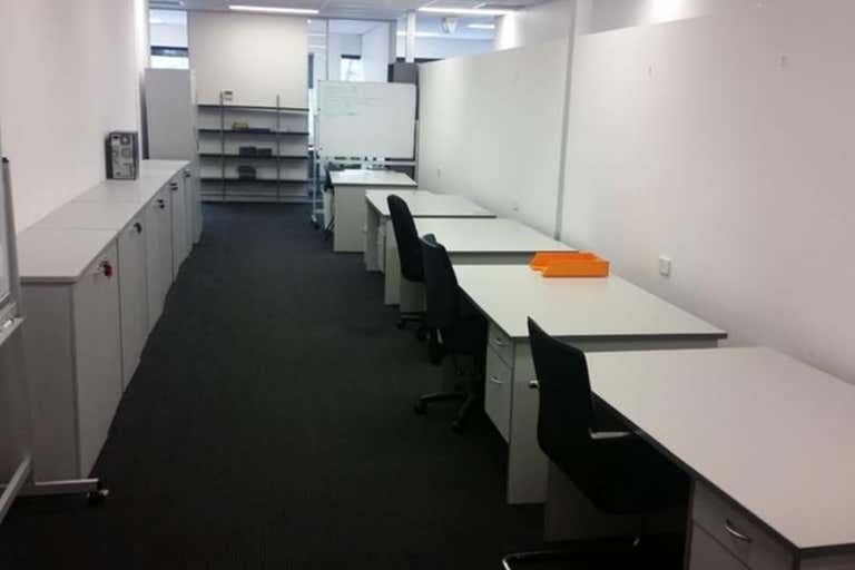 Berwicks Business Centre, Suite 2, 193 Ferry Road Southport QLD 4215 - Image 3