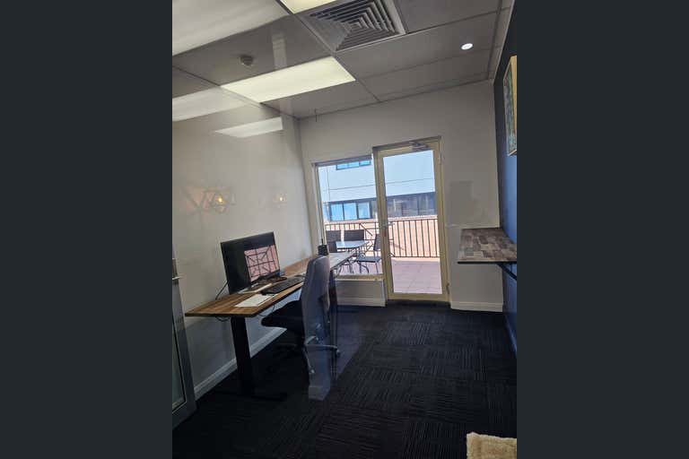 8/28 Eyre St Kingston ACT 2604 - Image 3