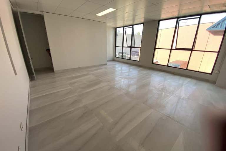 Unit 3 office, 6-8 Whyalla Place Prestons NSW 2170 - Image 1