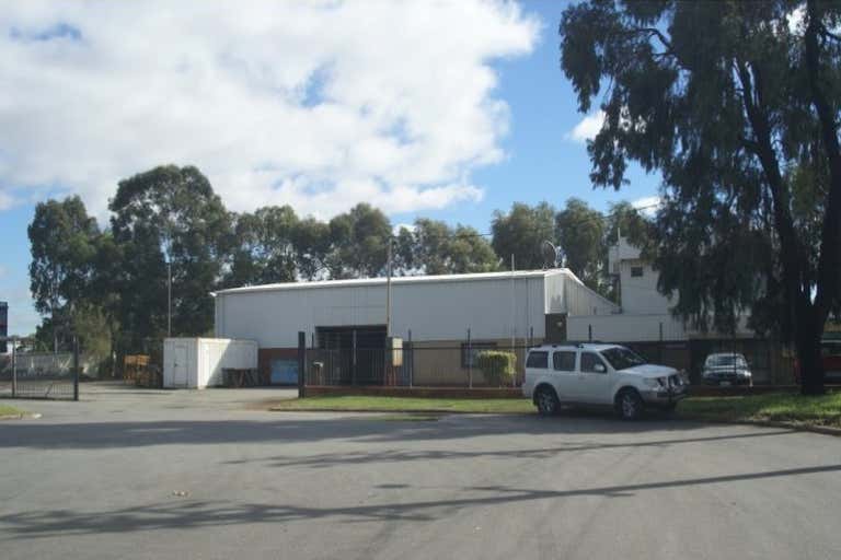 12 Granite Place Welshpool WA 6106 - Image 1