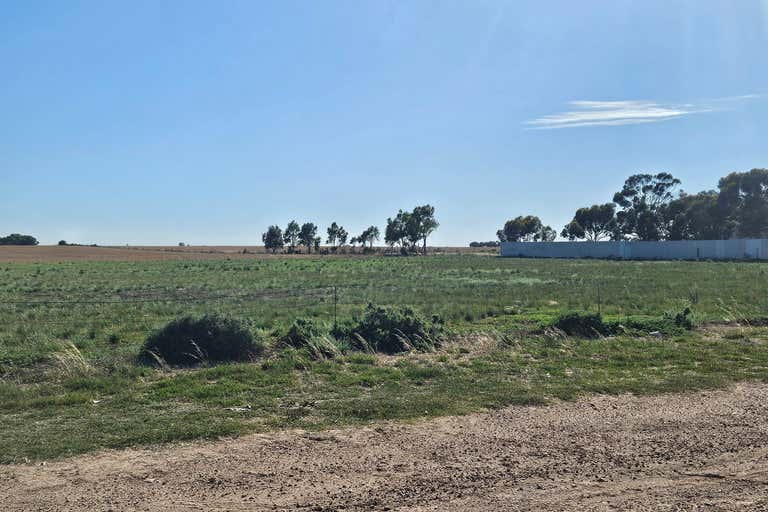 Lot 51-54 Muddy Lane Moonta SA 5558 - Image 3