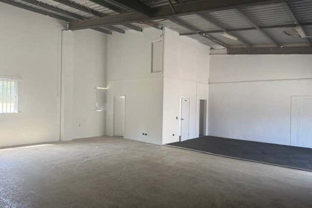 4/16 Brendan Dr Nerang QLD 4211 - Image 3