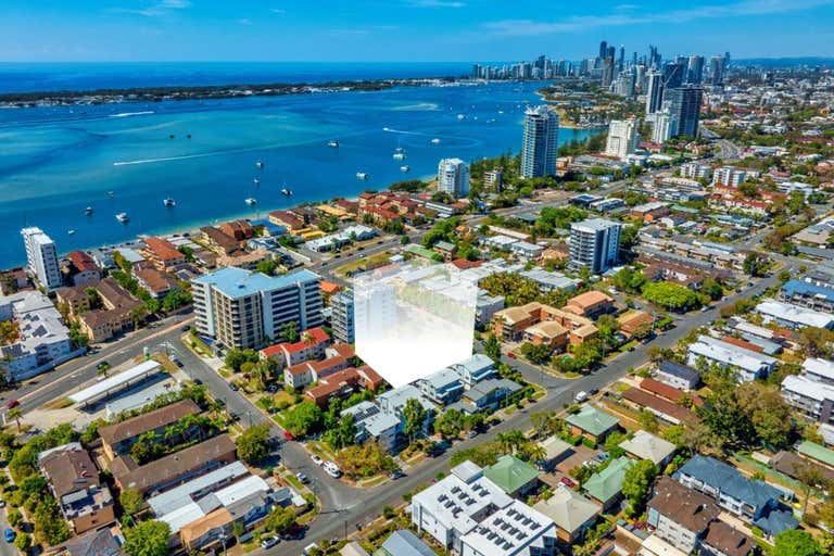 11-17 Hunter Avenue Labrador QLD 4215 - Image 1