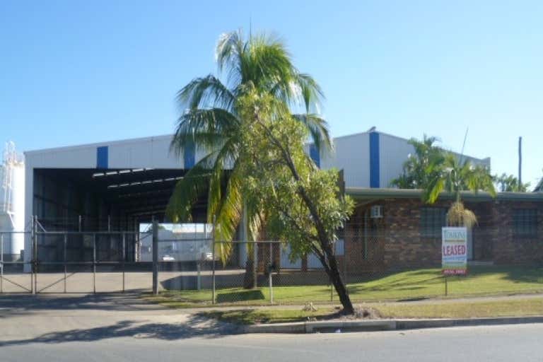 8 Dooley Street Rockhampton City QLD 4700 - Image 1