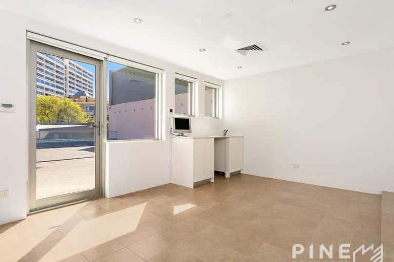 1/44 Market Lane Manly NSW 2095 - Image 4